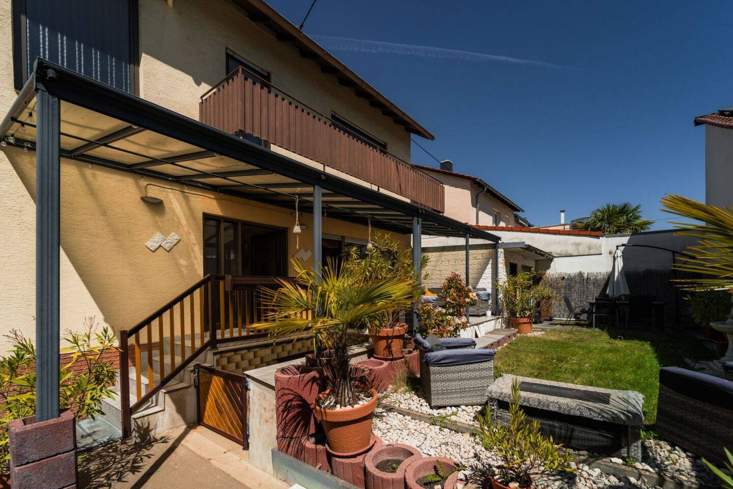 Zwei Wohneinheiten unter einem Dach – Familienfreundliches Haus mit großem Hof und Garten, 67071 Ludwigshafen am Rhein (Oggersheim Ruchheim)