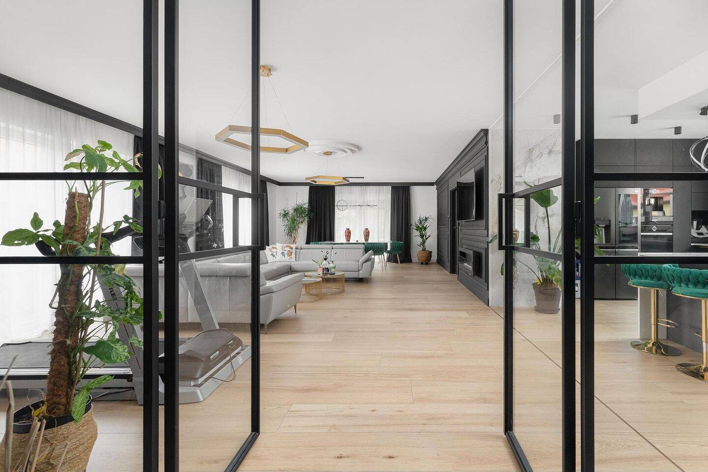 Luxus-Wohnhaus & Gewerbehalle nahe Berlin – Top-Investment, provisionsfrei!, 12555 Berlin (Treptow-Köpenick Köpenick)