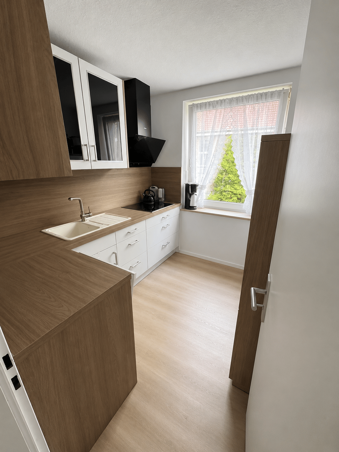 Ruhig und zentral zugleich: Renovierte 3-Zimmer-Wohnung mit Balkon in Innenstadtnähe, 26789 Leer (Ostfriesland)