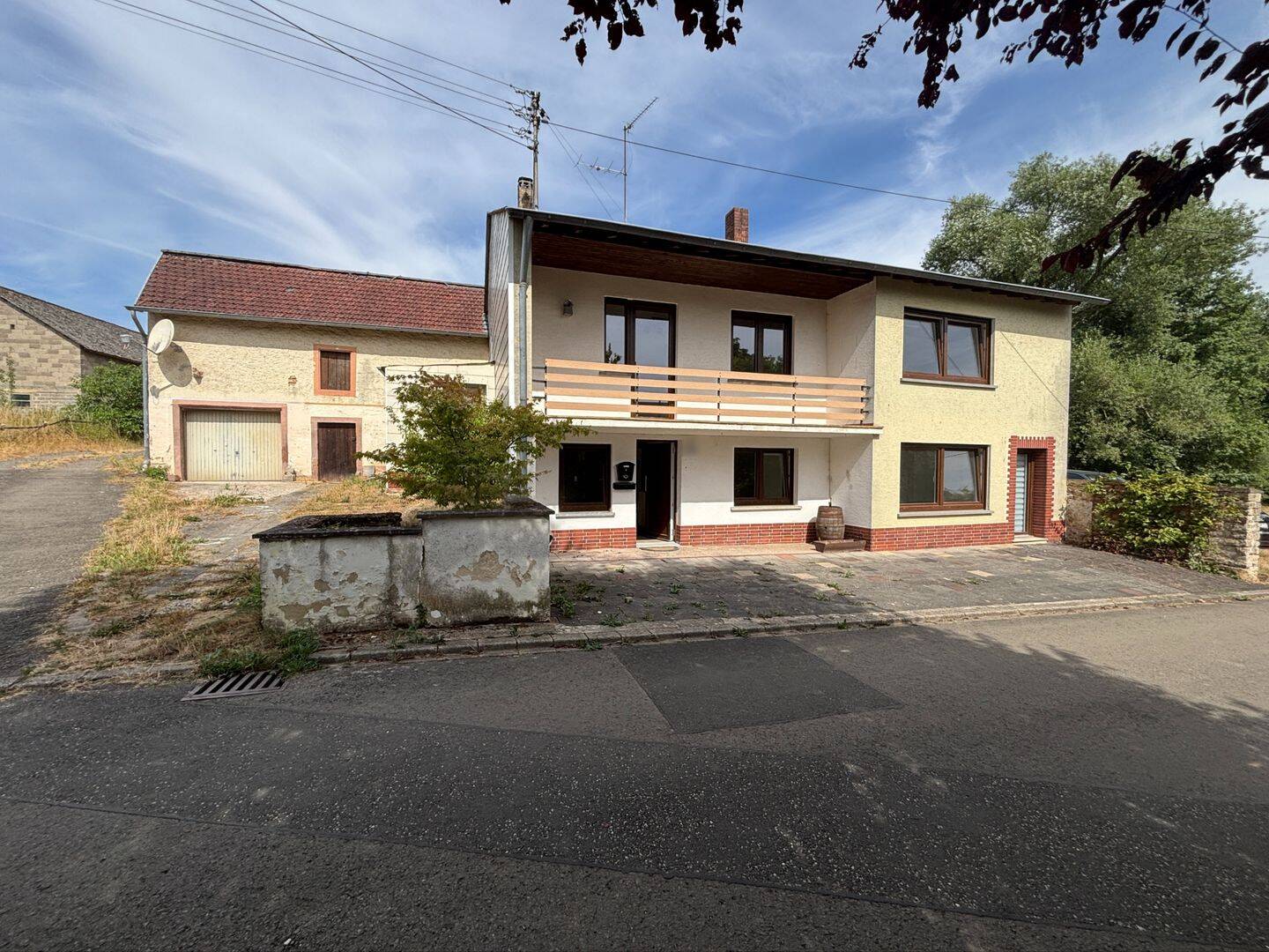 Charmantes Einfamilienhaus mit Nebengebäude und zusätzlichem Gartengrundstück!, 54647 Dudeldorf