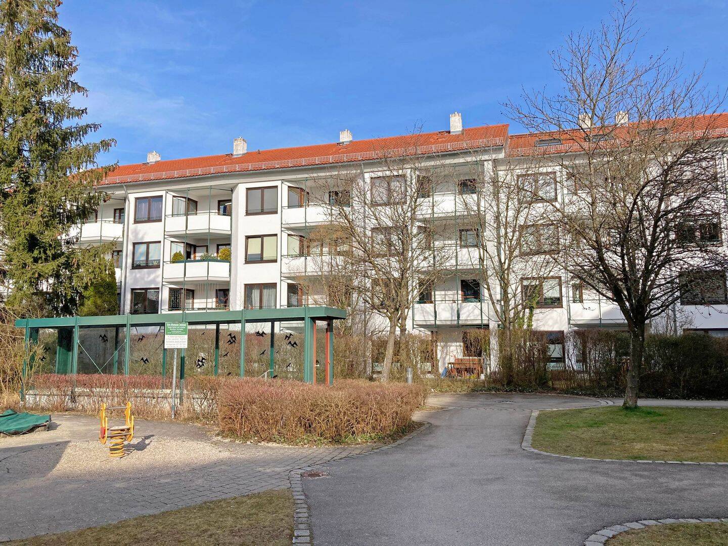 Helle 2-Zimmerwohnung mit schönem Westbalkon…, 82008 Unterhaching