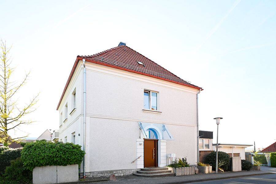 Saniertes Mehrfamilienhaus auf schönem Grundstück in Melle-Riemsloh!, 49328 Melle
