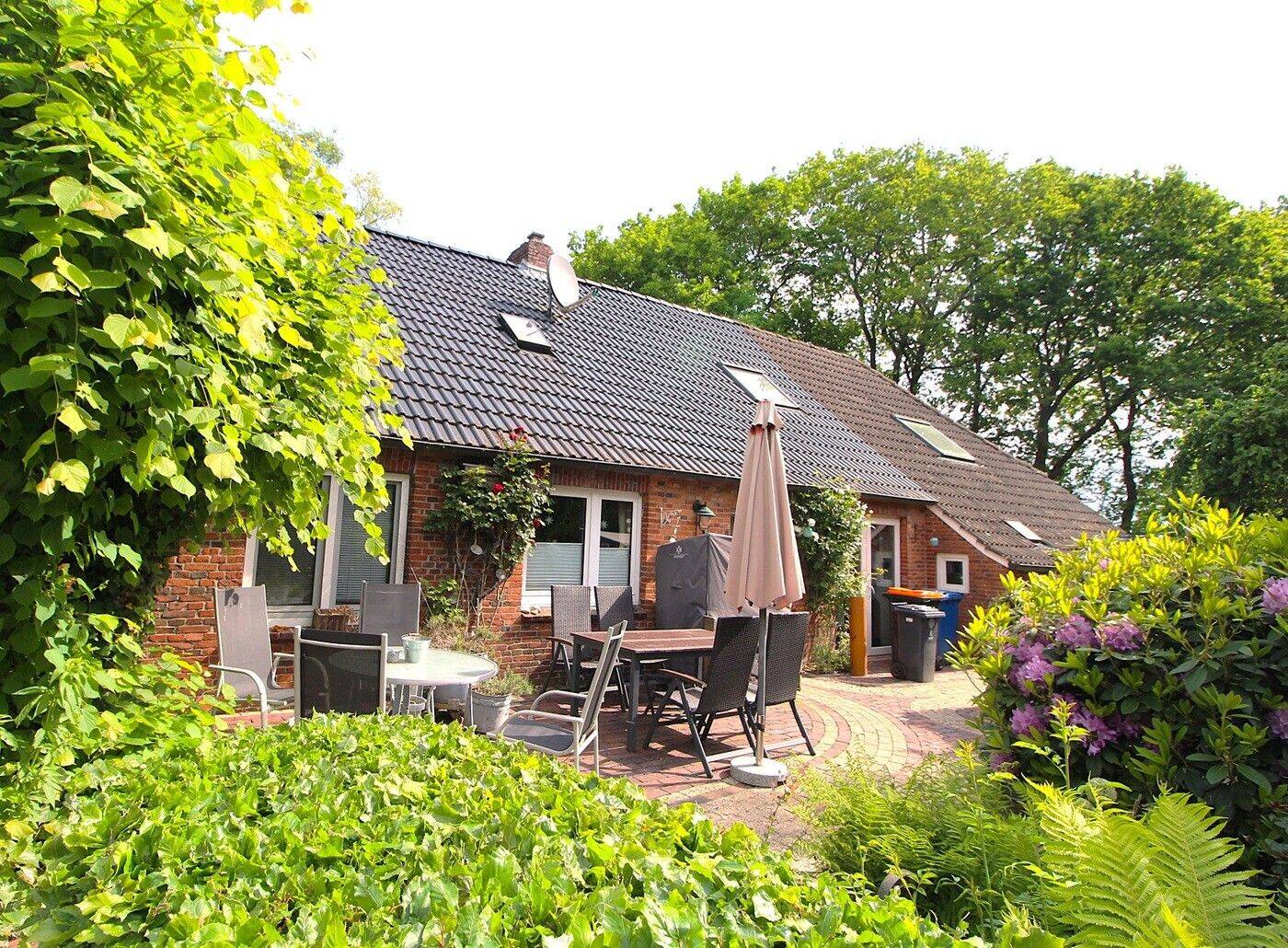 Sie suchen Ruhe, Natur und ein ostfriesisches Landhaus mit einem eigenen kleinen Wald?, 26409 Wittmund