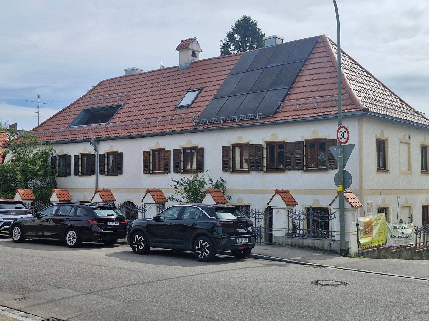 Perle in Haunstetten, 86179 Augsburg (Haunstetten Siebenbrunn)