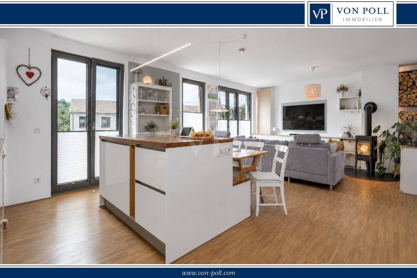 Moderne Etagenwohnung mit Kamin und grünem Weitblick, 12621 Berlin (Marzahn-Hellersdorf Hellersdorf Kaulsdorf)