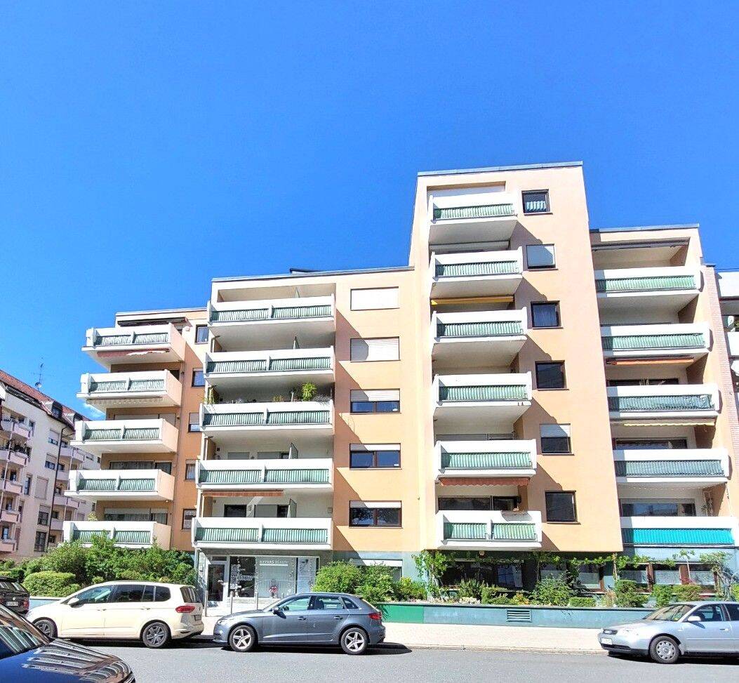 Top gepflegte und große 1-Zimmer-Wohnung mit Balkon, Aufzug, Barrierefrei, 90763 Fürth (Südstadt Weikershof)