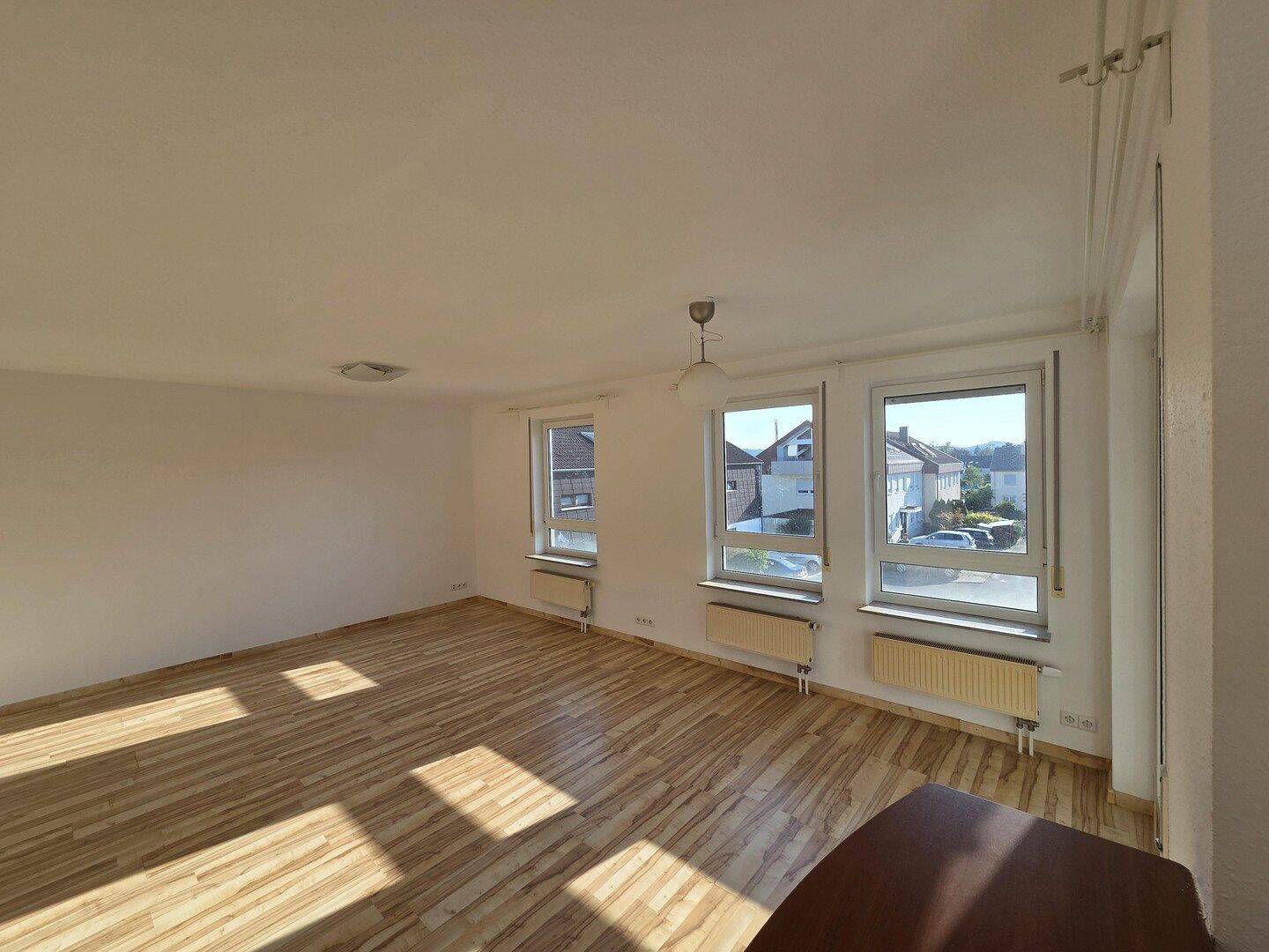 !!!PROVISIONSFREIE!!! Wohnung mit 4 Zimmern in ruhiger Lage zu verkaufen, 71111 Waldenbuch