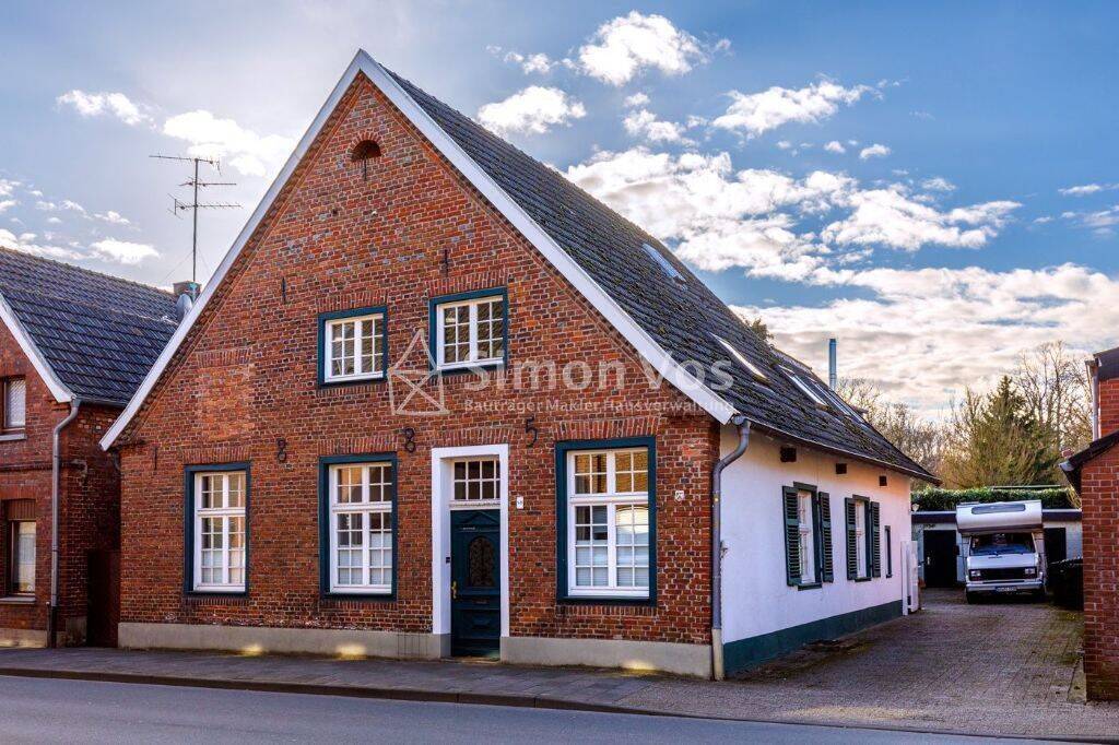 Seltene Gelegenheit! Historisches 3-Familienhaus zu erwerben, 46414 Rhede