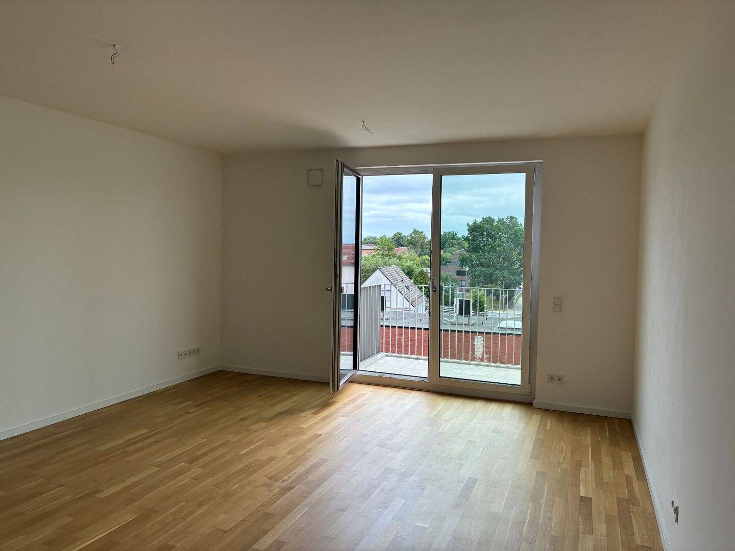 Helle 2-Zimmer-Wohnung mit Balkon in Hamburg-Stellingen, 22525 Hamburg (Eimsbüttel Bahrenfeld Eidelstedt Lurup Stellingen)