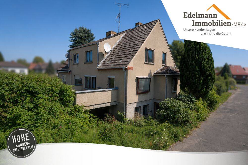 Handwerker aufgepasst! DHH mit ca. 195 m² Nutzfläche in der Barlachstadt Güstrow!, 18273 Güstrow
