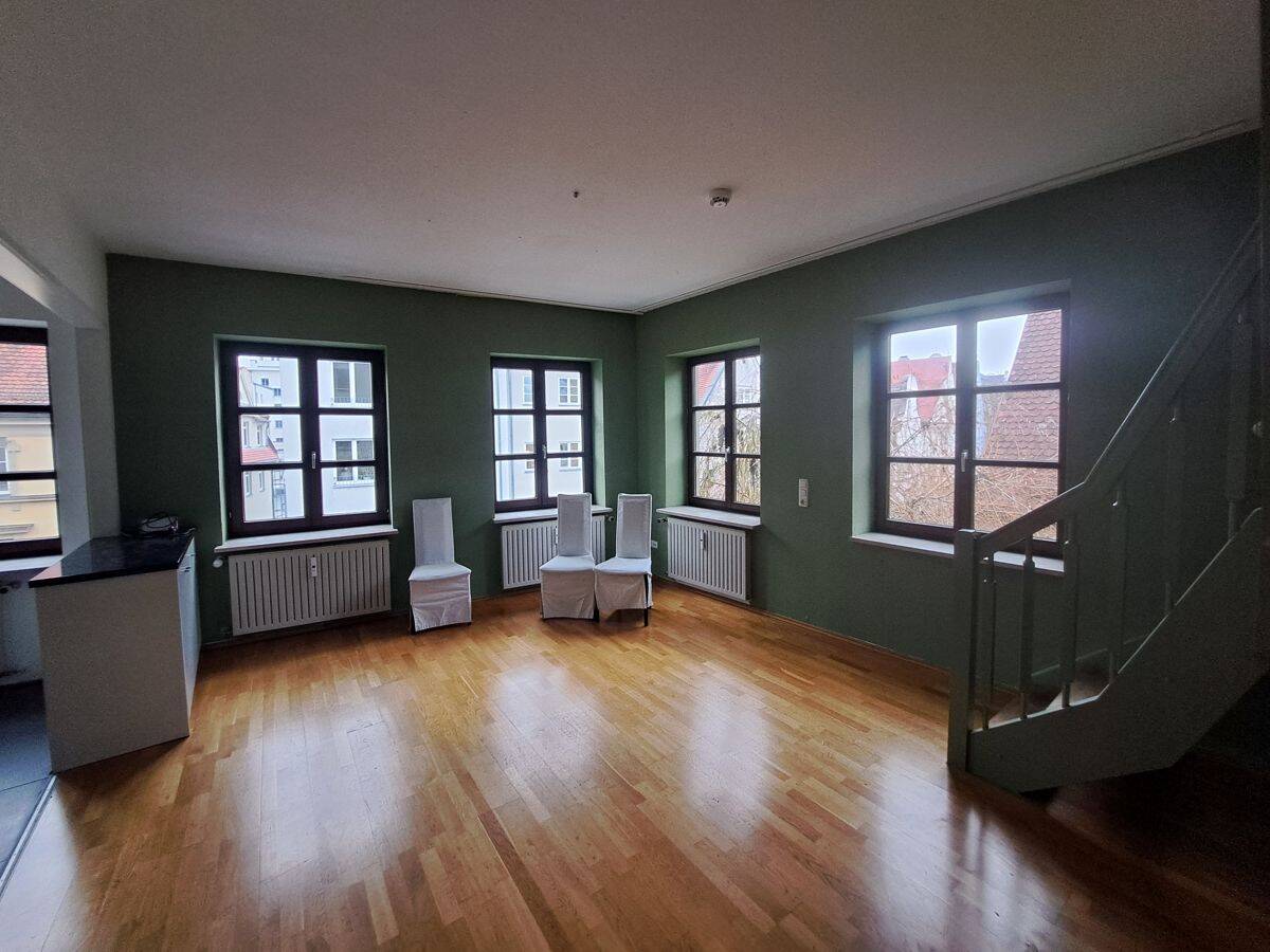 Haus im Haus! Große, denkmalgeschützte Altbauwohnung zum Selbstgestalten in der Augsburger Altstadt, 86152 Augsburg (Innenstadt)