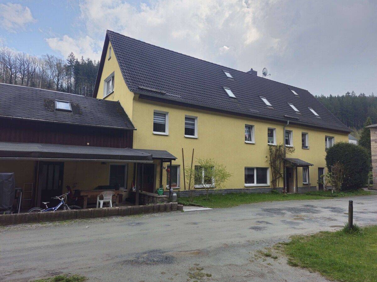 Doppelte Investitionschance – zwei vermietete Häuser in idyllischer Lage nähe Chemnitz!, 9439 Amtsberg