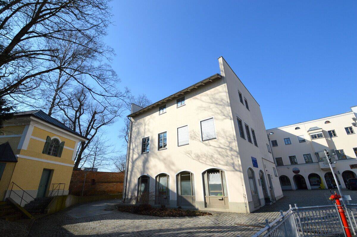 Herrlich gelegene Eigentumswohnung in zentraler Lage mit Blick in die Kastanienallee, 84347 Pfarrkirchen