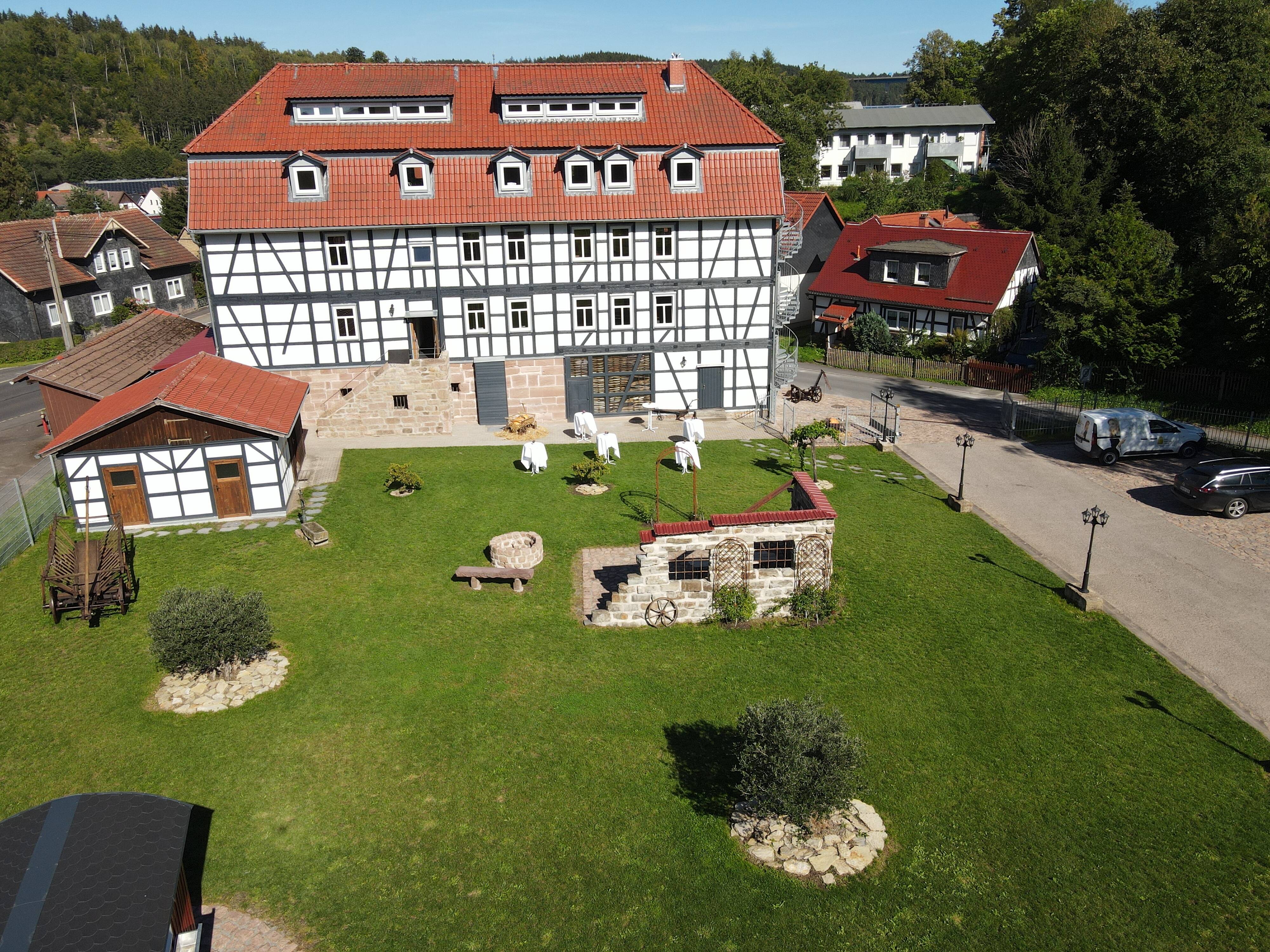 6-Zimmerwohnung im historischen Gutshaus!, 98529 Suhl (Mäbendorf Suhl Albrechts Dietzhausen Wichtshausen)