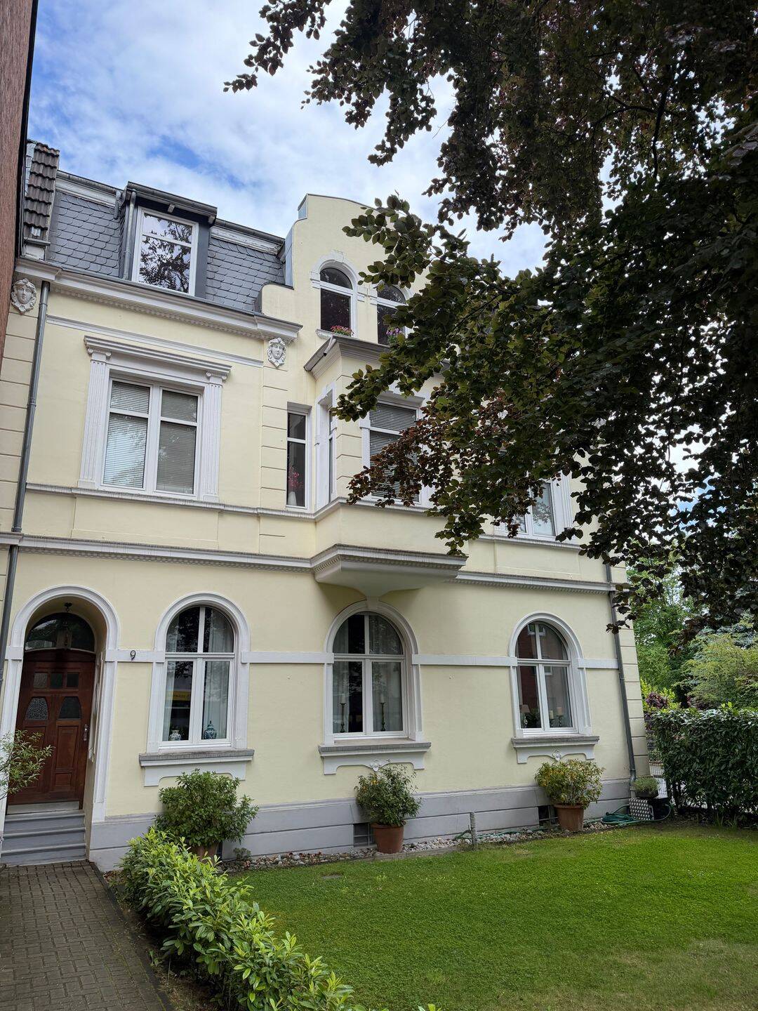 Traumhafte Jugendstil-Altbauwohnung in Duisburg-Großenbaum – exklusive Bell-Etage mit Balkon & Garten, 47269 Duisburg (Großenbaum Rahm)