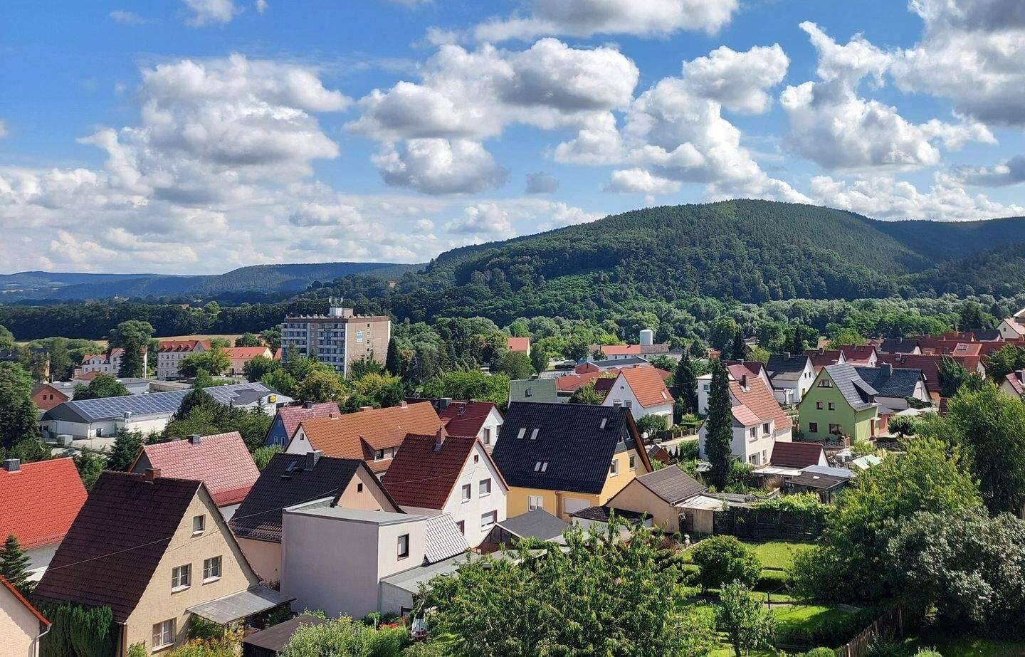 Helle sanierte 3-Raum-Wohnung mit Balkon in Kahla, 7768 Kahla