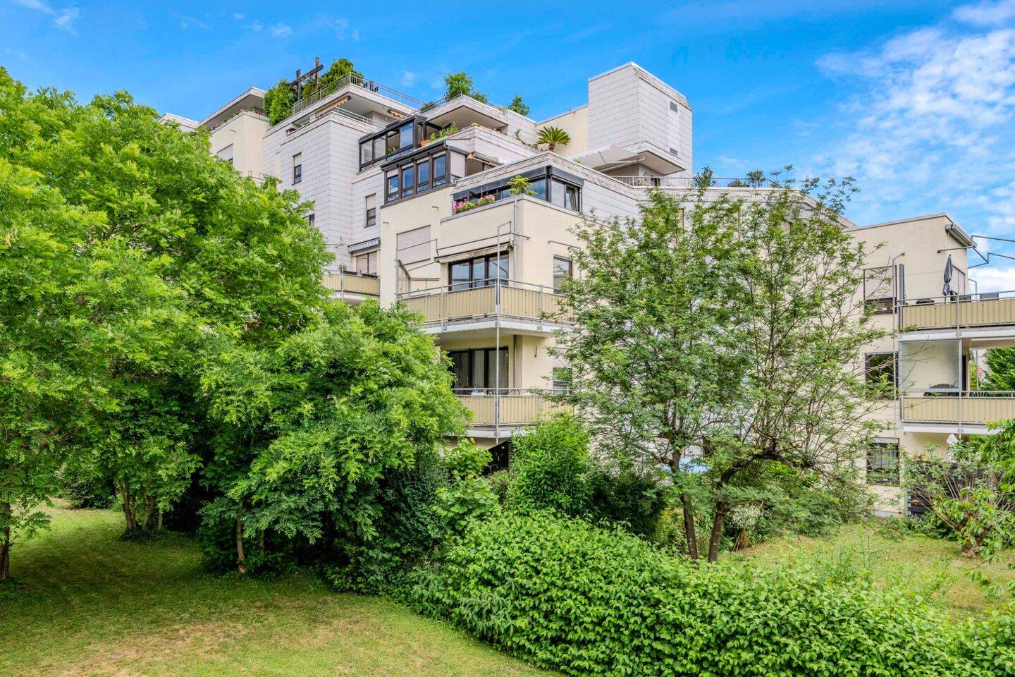 Helle 3,5 Zimmer Wohnung zum Selbstgestalten, 70499 Stuttgart