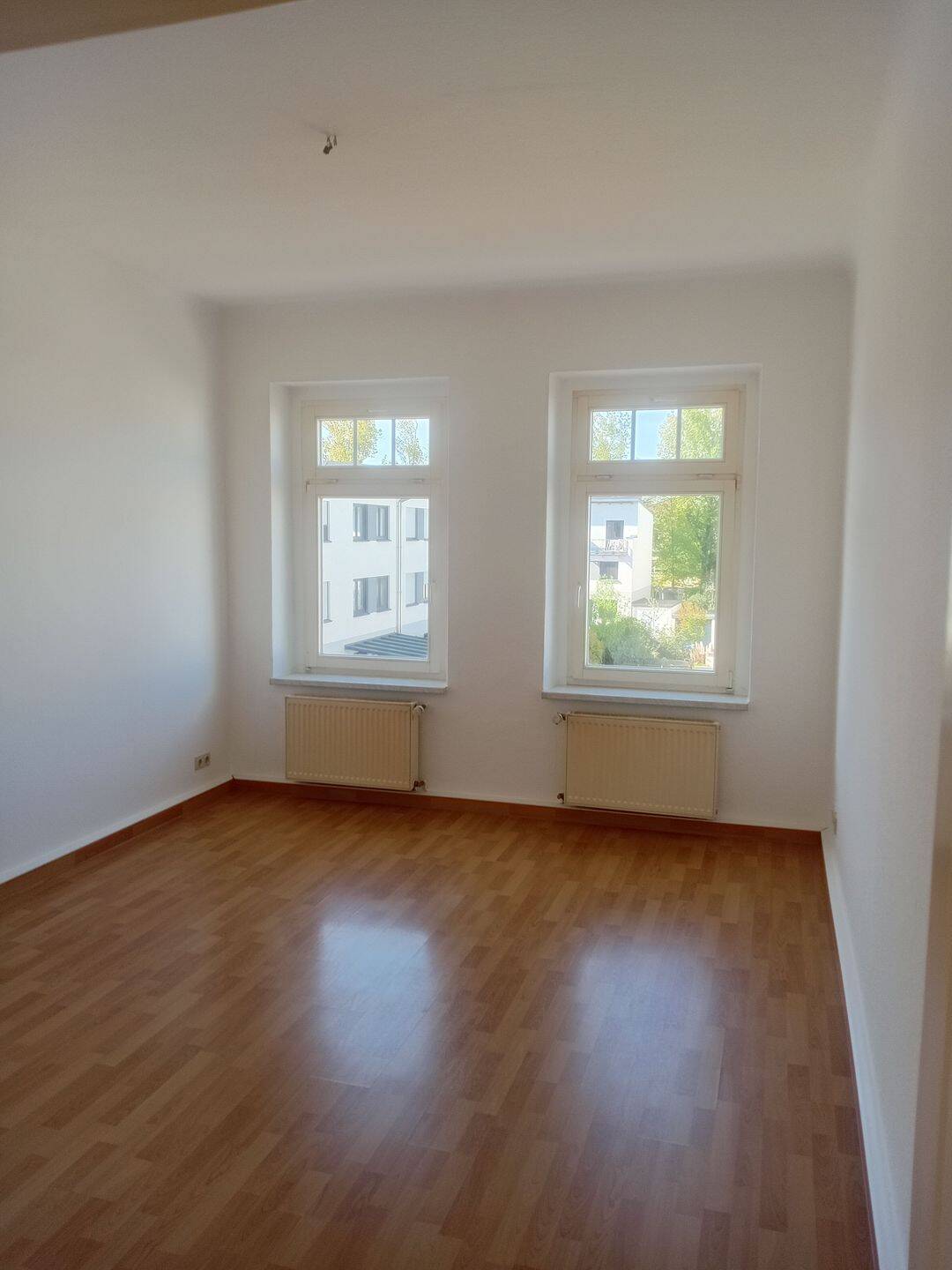 gemütliche kleine 2 Raum Wohnung in ruhiger Lage, 4249 Leipzig (Großzschocher Hartmannsdorf-Knautnaundorf Knautkleeberg-Knauthain Lausen-Grünau)