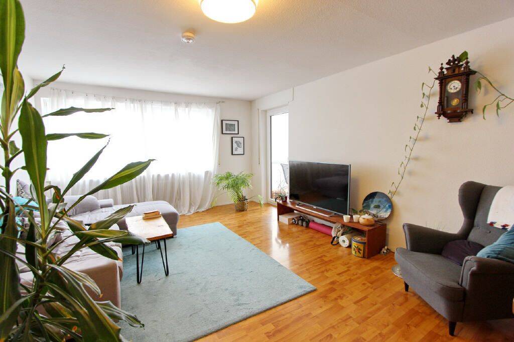 Große 3,5 Zimmer Wohnung – ruhige und sonnige Lage mit Balkon, 88239 Wangen im Allgäu