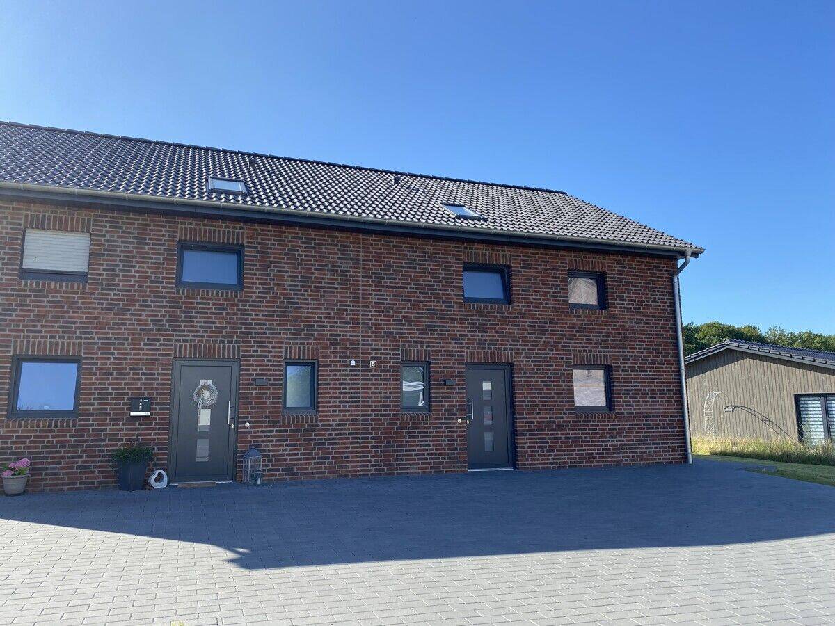 Beverstedt | Moderne Doppelhaushälfte im Zweitbezug, 27616 Beverstedt