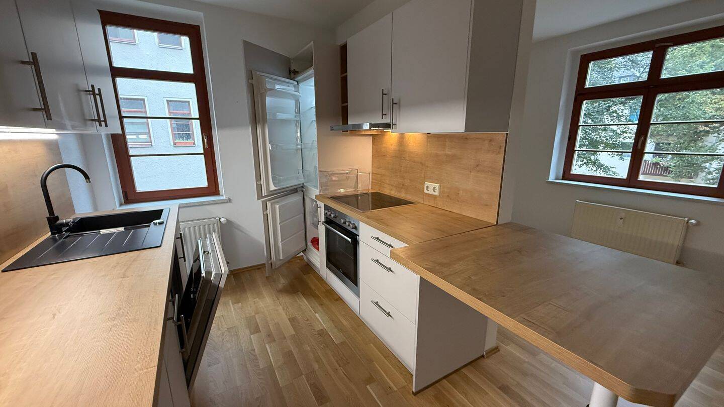 Nachmieter ab 1.10. gesucht ! Moderne EBK – Tageslichtbad – im 1.OG !, 9131 Chemnitz (Ebersdorf Hilbersdorf)