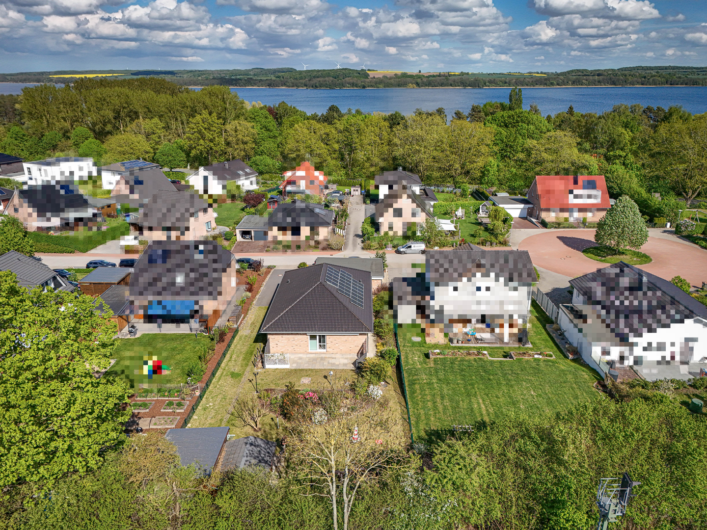 *RESERVIERT* Vor den Toren Lübecks finden Sie dieses Juwel. Exklusiver Bungalow (A+) in Seenähe, 23911 Pogeez