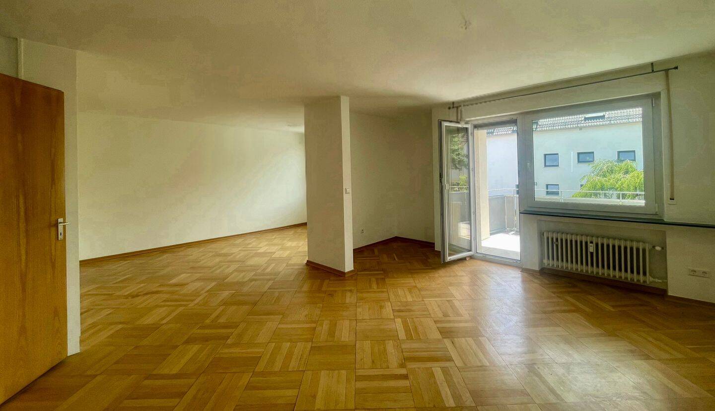 Großzügiges Wohnen auf 2 Etagen mit guter Anbindung, 71032 Böblingen