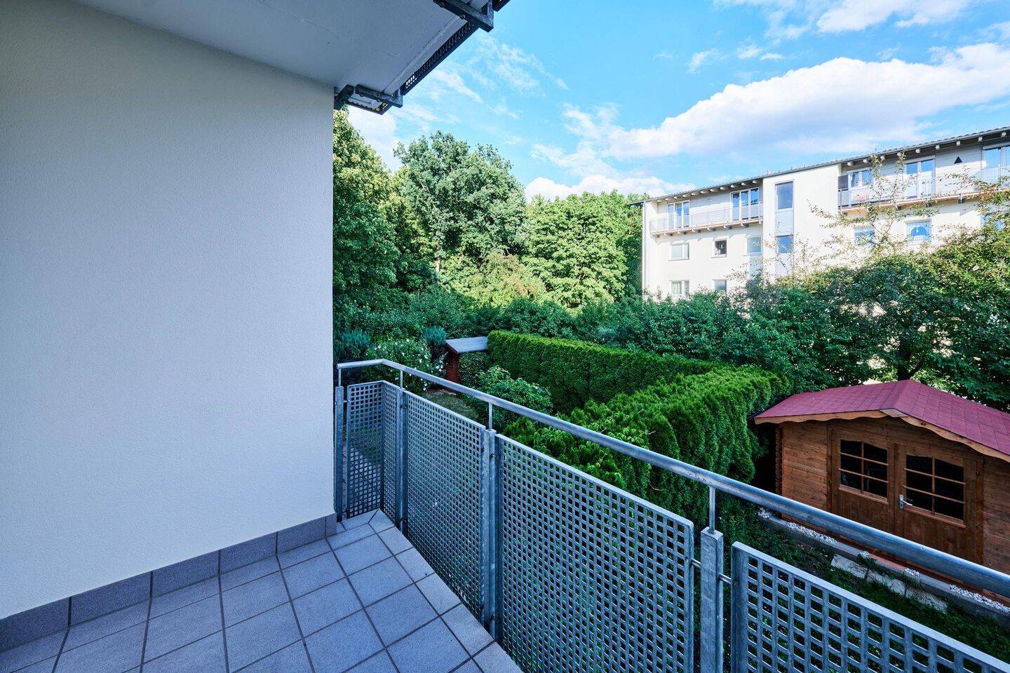 Helle 3 Zimmer am Waldstreifen – Balkon, TG-Stellplatz, bezugsfrei & provisionsfrei, 85521 Ottobrunn