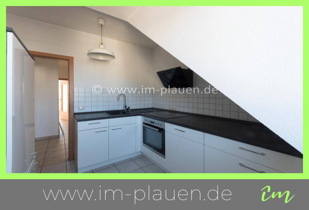 Einbauküche – Badewanne – Weitblick – Laminat | 3-Zimmer-Wohnung Plauen Haselbrunn, 8525 Plauen