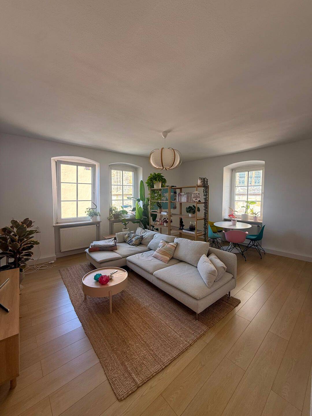 Stilvolle 120 m² Altbauwohnung in zentraler Lage von Amberg zu vermieten, 92224 Amberg