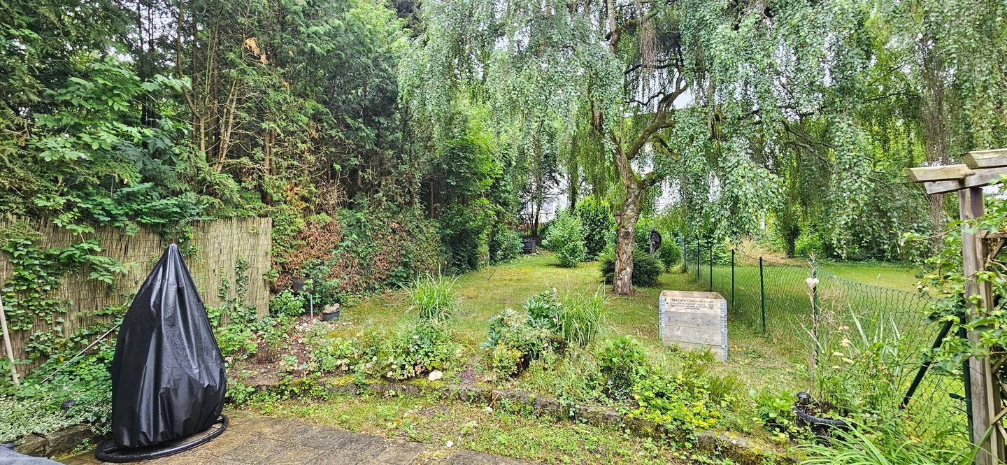 Attraktive 2 Zimmer Erdgeschosswohnung mit großem Gartenanteil in guter und ruhiger Wohnlage von Amberg, 92224 Amberg