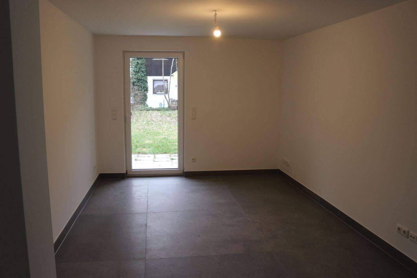 Traum 2 Zimmer Gartenwohnung, 82024 Taufkirchen