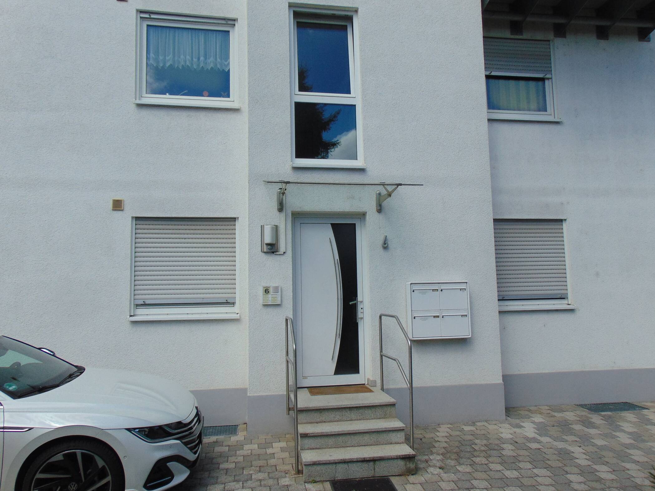 TOP Maisionette-Wohnung mit kleinem Balkon und Stellplatz, 68519 Viernheim