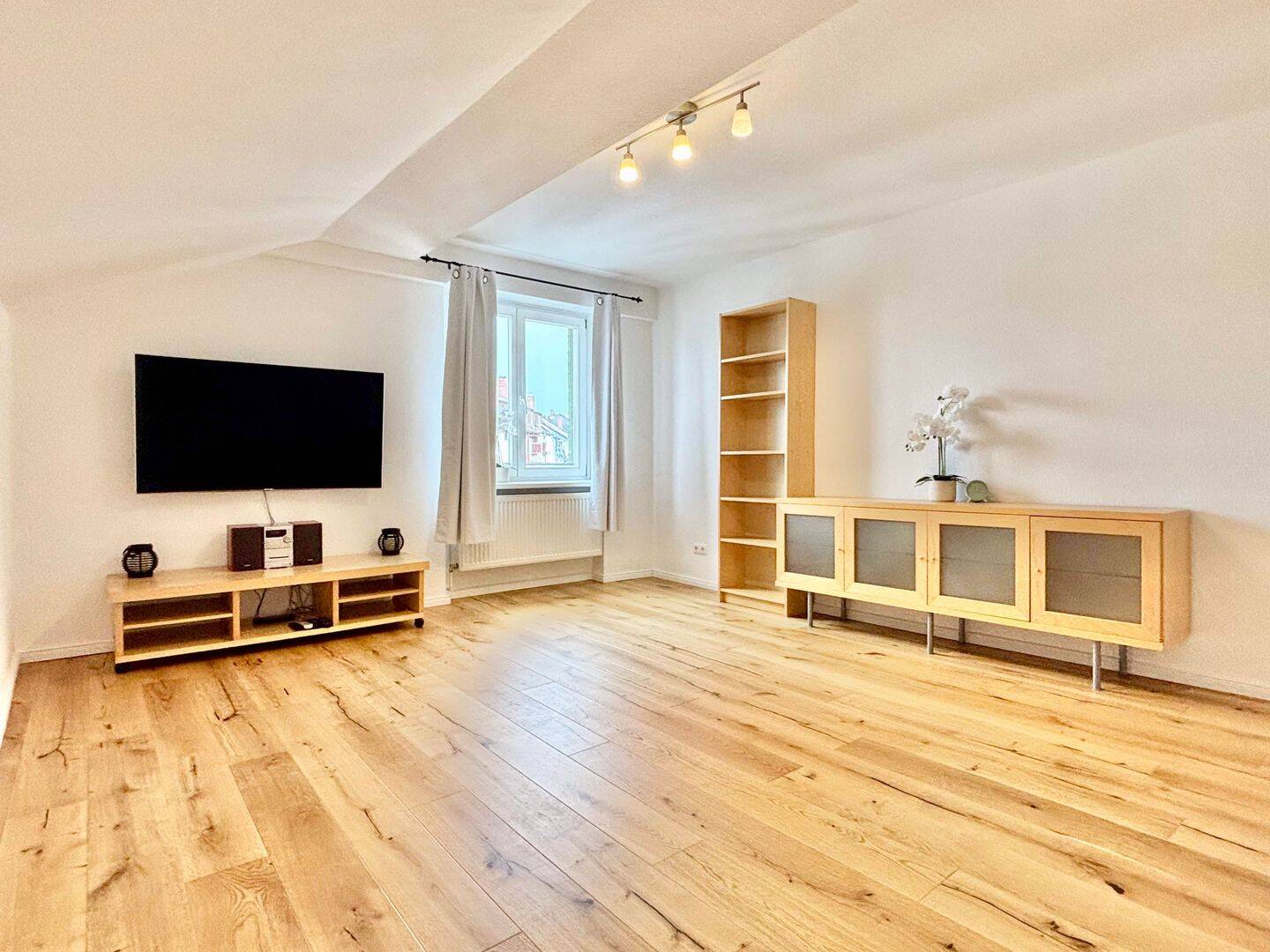 Stilvolles und modernisiertes 3 Zi Altbauwohnung in Nordend West– frisch renoviert Juni 2026, 60318 Frankfurt am Main (Innenstadt Nordend-Ost Nordend-West)
