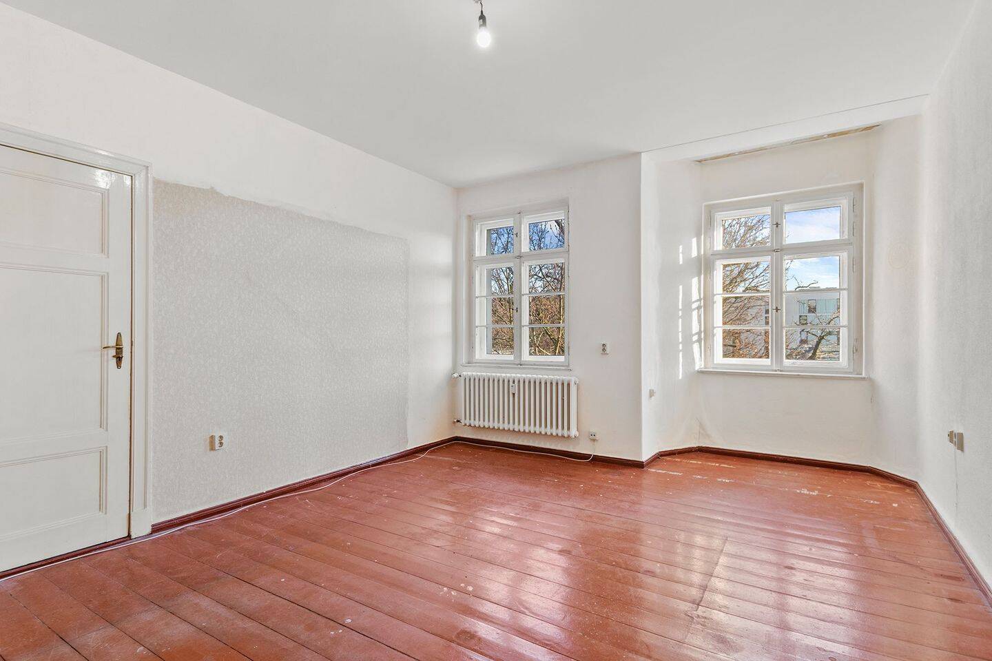 2-Zimmer-Wohnung mit Balkon im Brüsseler Kiez – viel Platz & Potenzial zum Selbstgestalten, 13353 Berlin (Mitte Charlottenburg-Nord Gesundbrunnen Tiergarten Wedding)