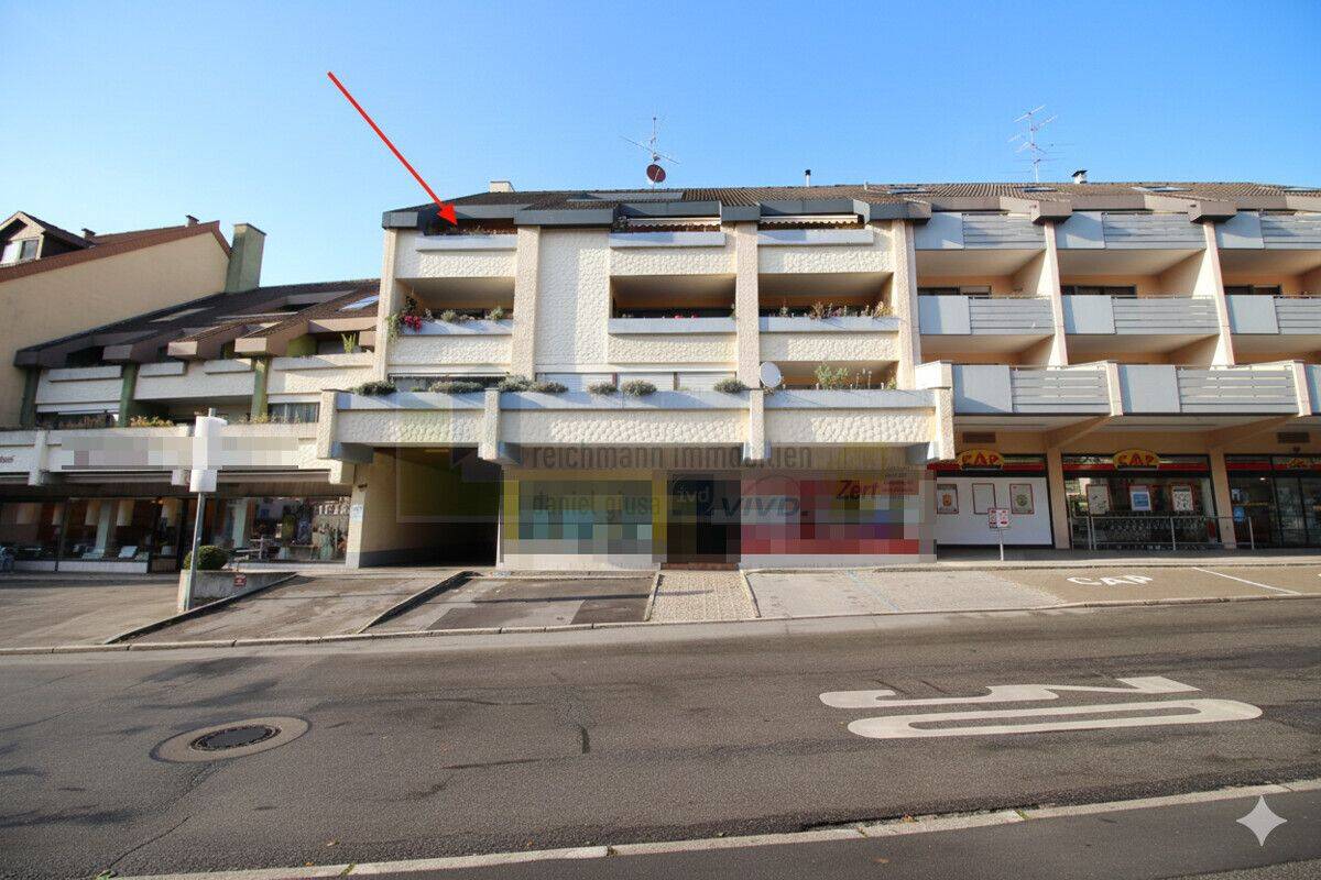 Helle 2-Zimmer-Dachgeschosswohnung mit Dachterrasse/Loggia im Herzen von Bad Dürrheim, 78073 Bad Dürrheim