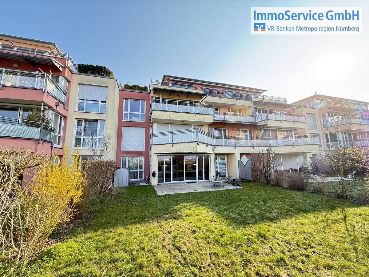 Gepflegte 4-Zimmer-Wohnung mit Gartenanteil und TG-Stellplatz, 90427 Nürnberg