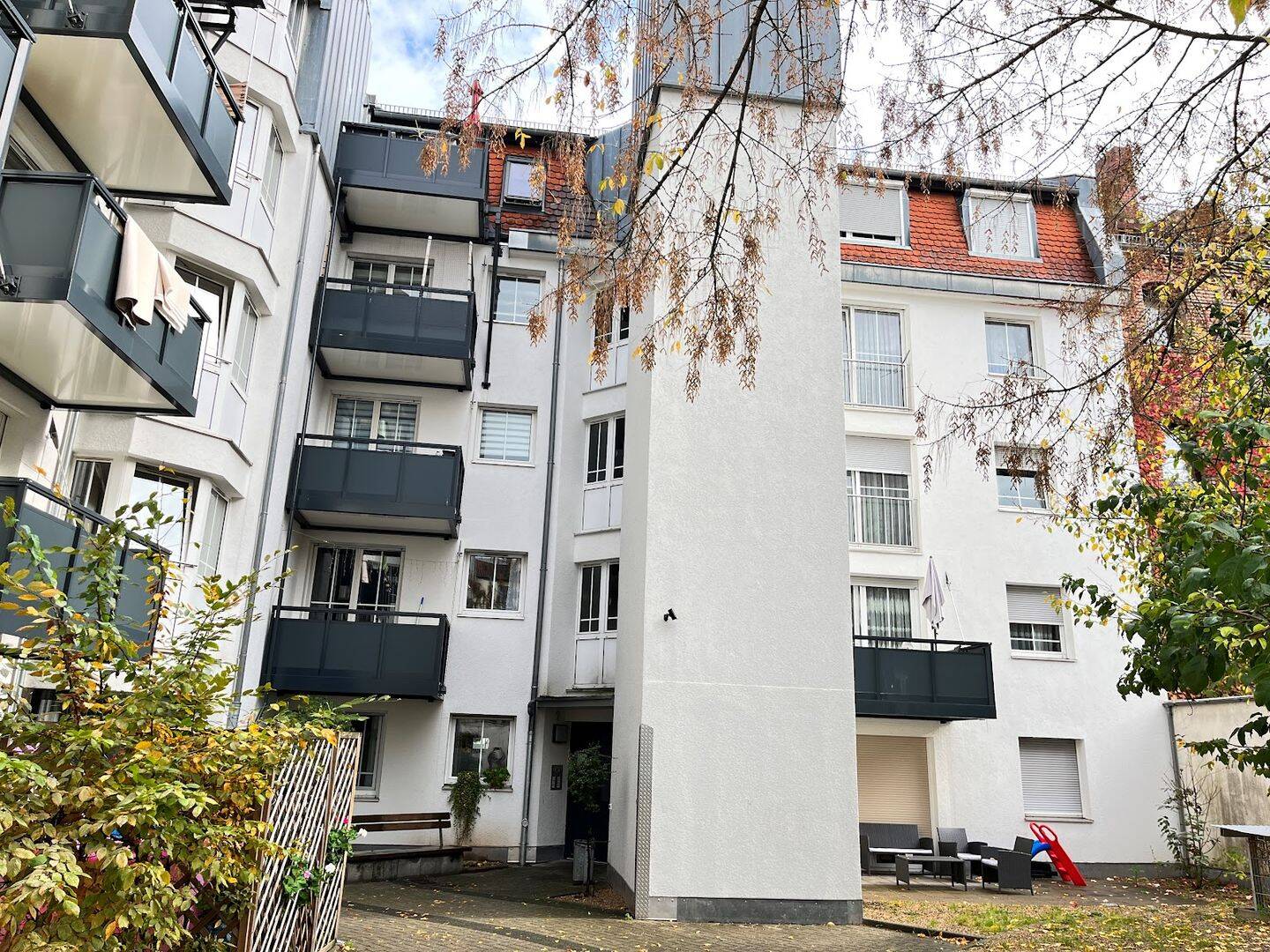 Gut geschnittene 4-Zimmer-Wohnung in Fürth, 90762 Fürth (Innenstadt)