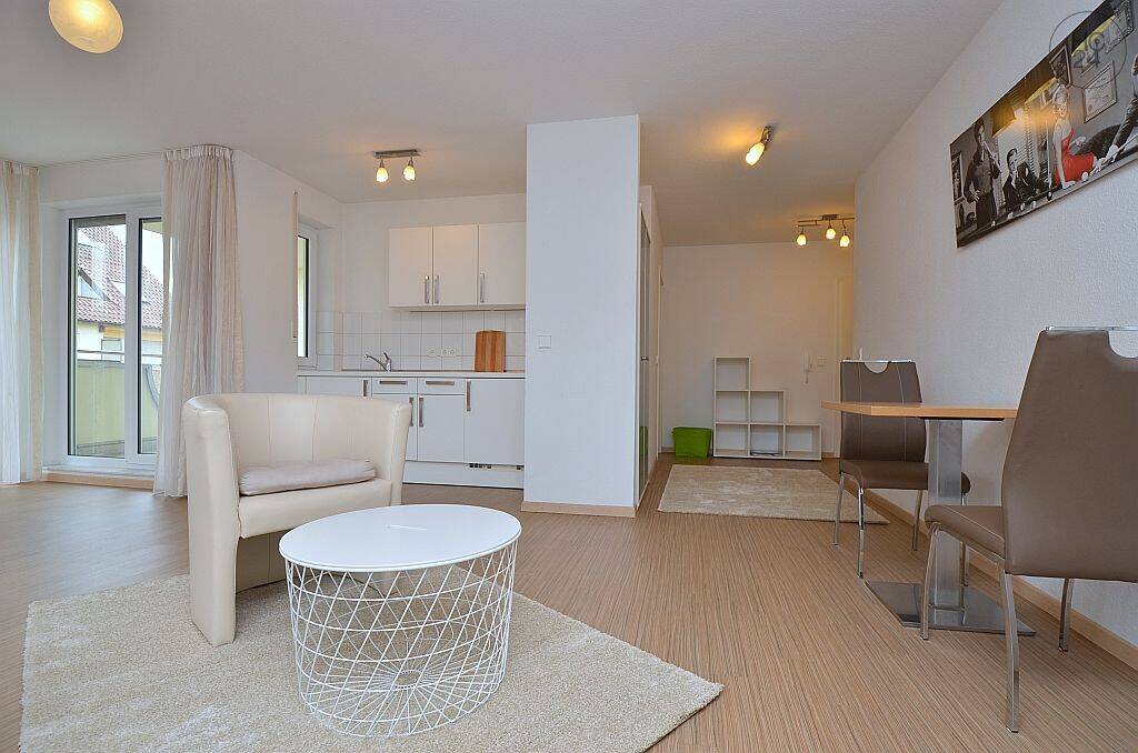 Schön möbliertes Apartment in Stuttgart Weilimdorf, 70499 Stuttgart