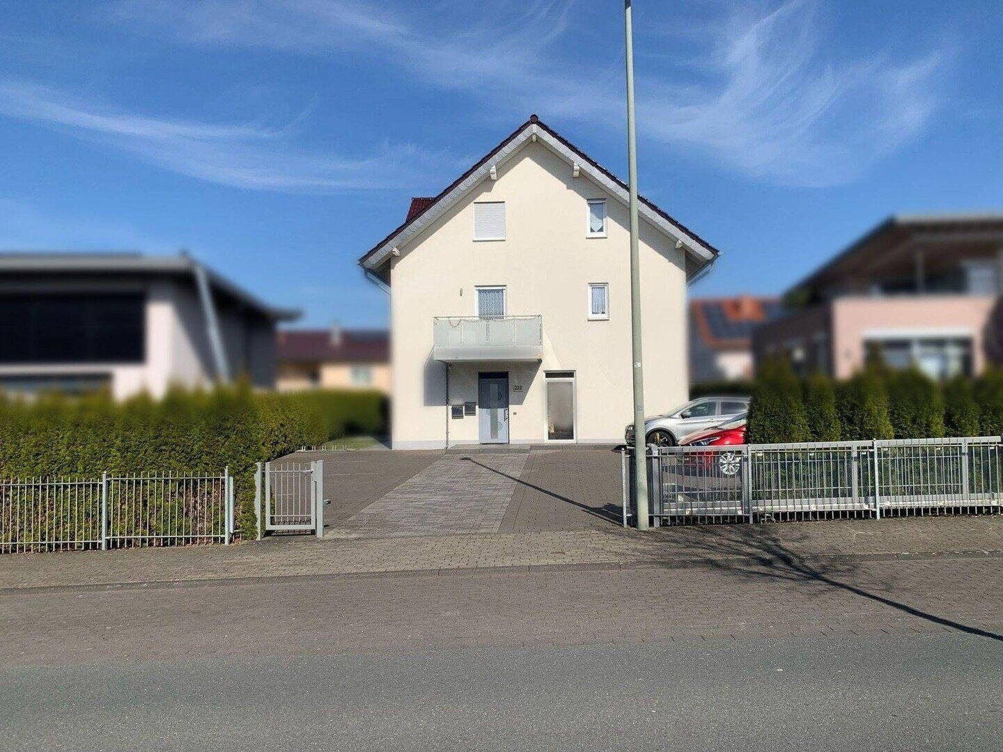 Moderne Stadtvilla mit 2 Maisonettewohnungen + Büro | 314 m² | 8 Stellplätze | Paderborn Kernstadt, 33100 Paderborn