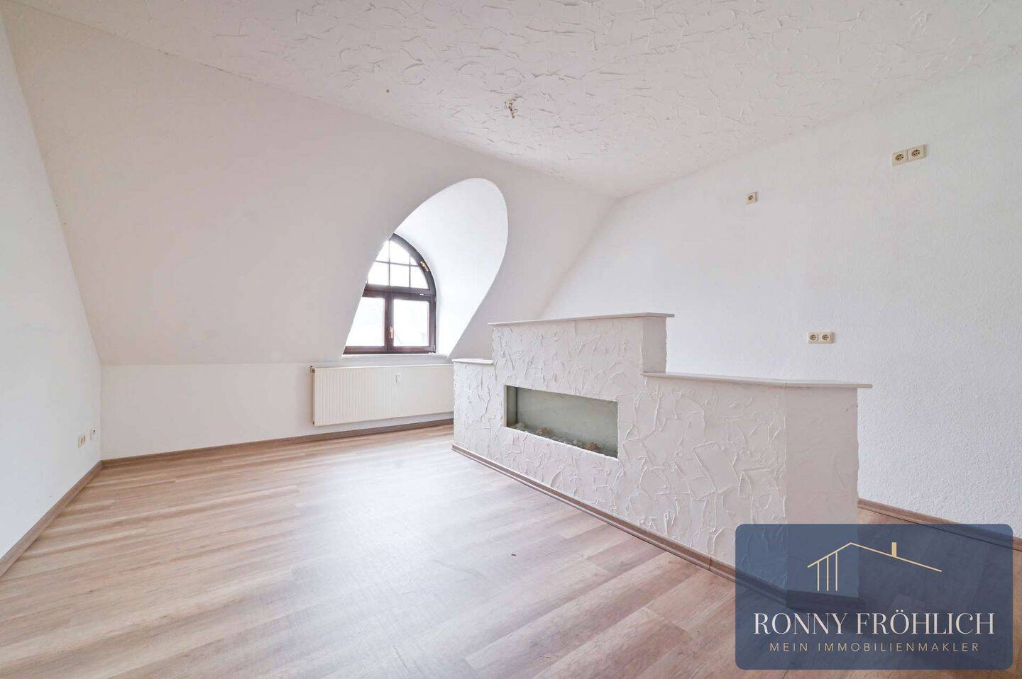 Charmante Wohnung mit Wannenbad, Dusche & besonderem Wohnflair in zentraler Lage von Annaberg-Buchholz, 9456 Annaberg-Buchholz