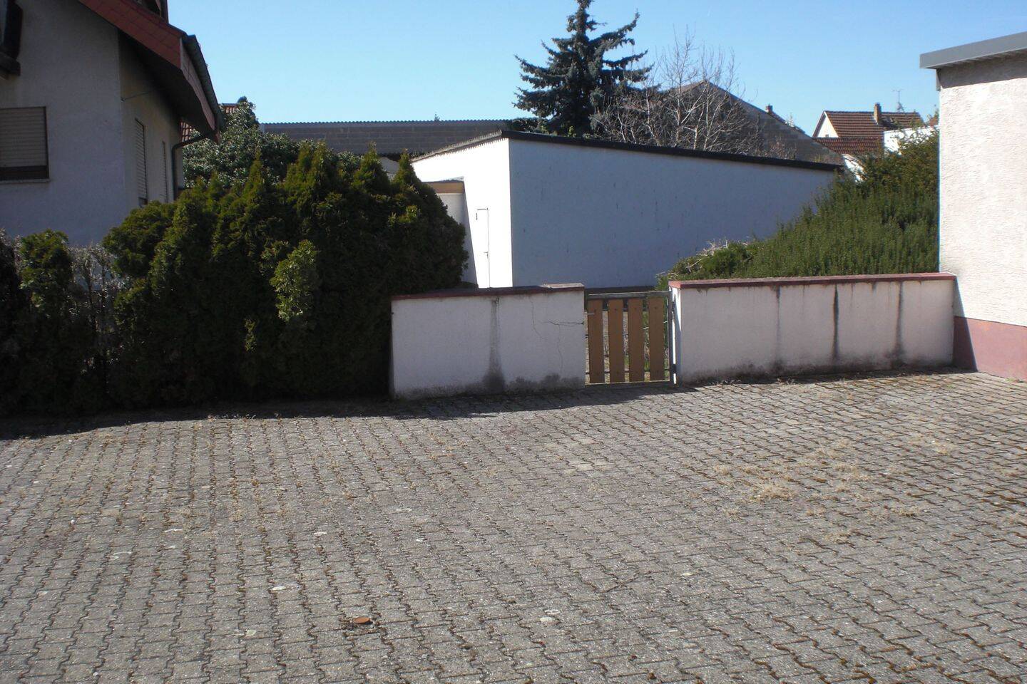 Zentral gelegenes Bau-/Abrissgrundstück mit vielen Möglichkeiten, 64572 Büttelborn