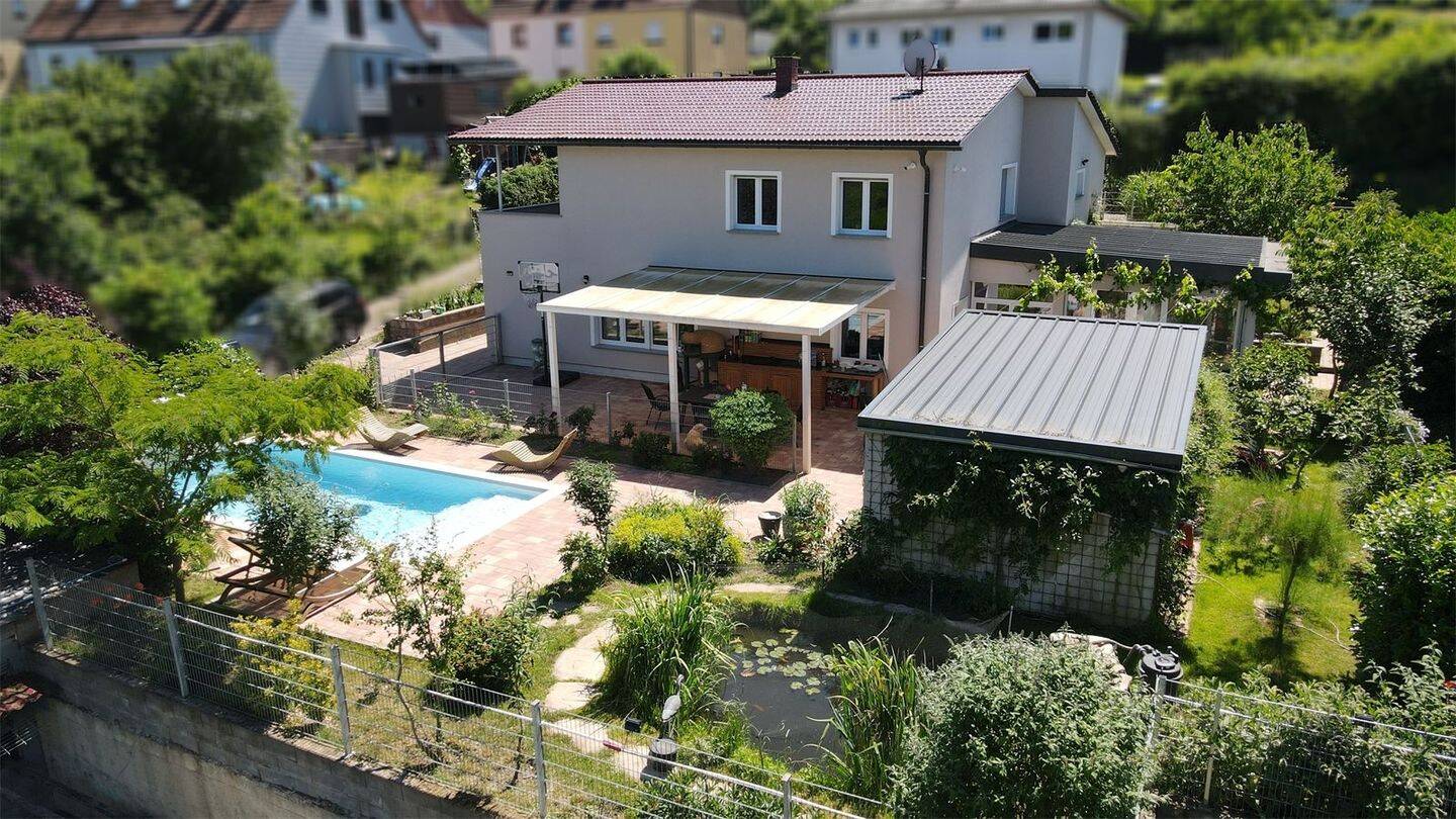 Freistehendes1-Familienhaus mit Pool und Extras, 66540 Neunkirchen