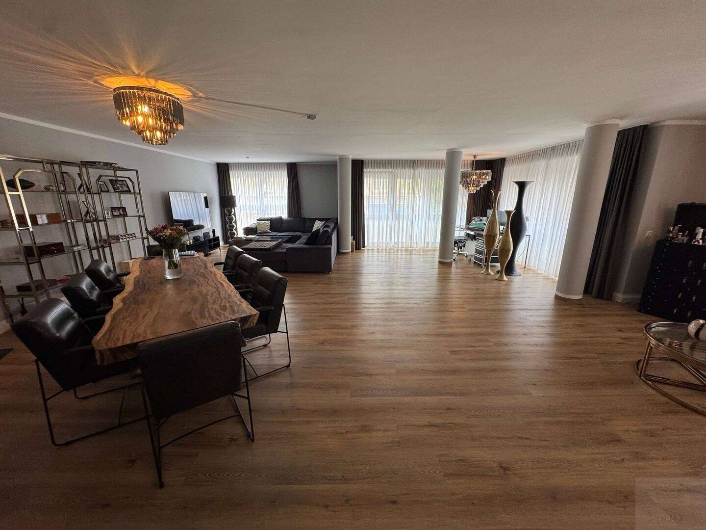 Moderne 3-Zimmer Wohnung in der Düsseldorfer Innenstadt mit Aufzug und Tiefgarage, 40213 Düsseldorf