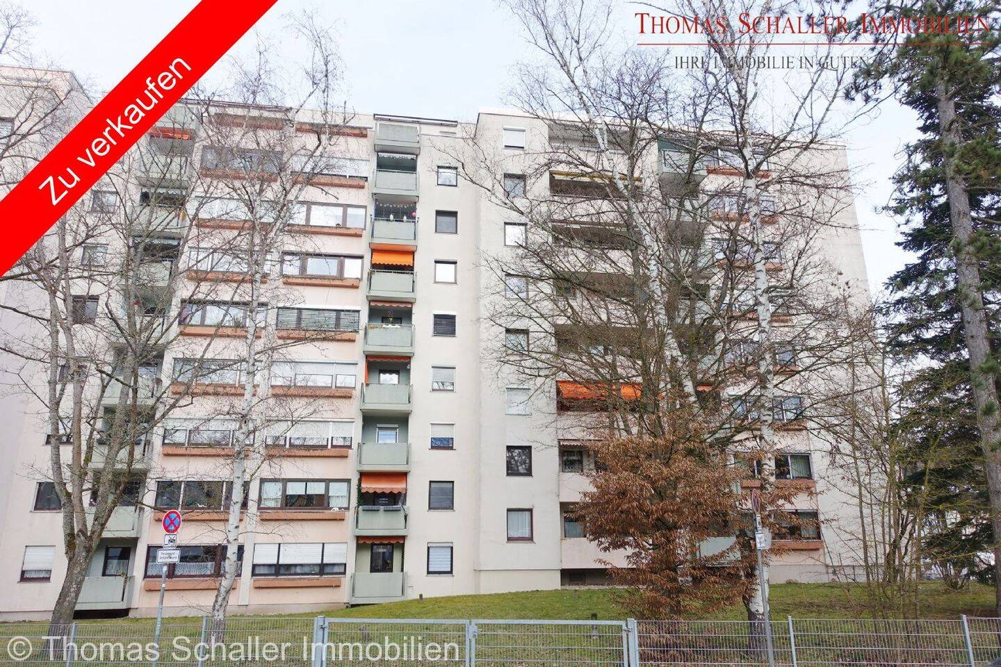 BEZUGSFREI ! 4 Zimmer-Wohnung 92 m² mit Balkon, EBK und Tiefgarage, Aufzug in Zirndorf, Weiherhof, 90513 Zirndorf