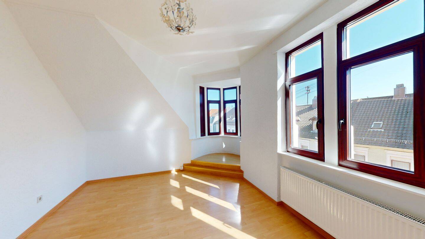 Helle, zentrale und frisch renovierte Wohnung in Friedrichsthal, 66299 Friedrichsthal