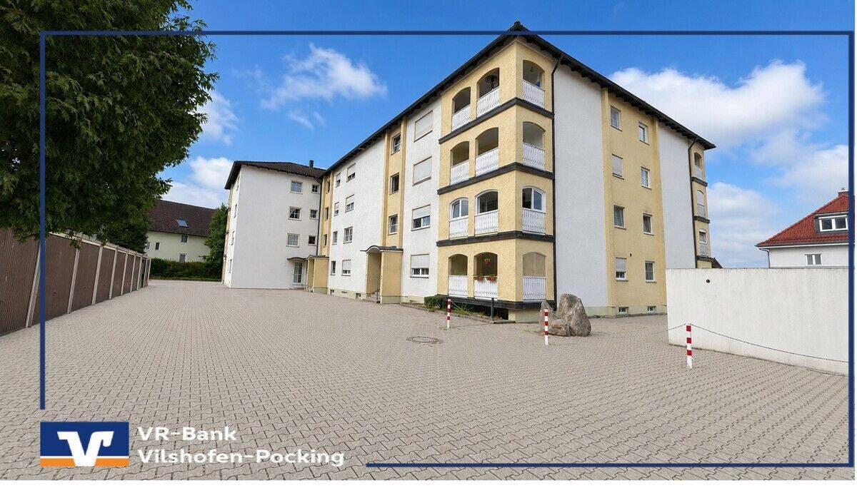 Helle 3-Zimmer-Wohnung mit Loggia und Blick auf Schweiklberg!, 94474 Vilshofen an der Donau
