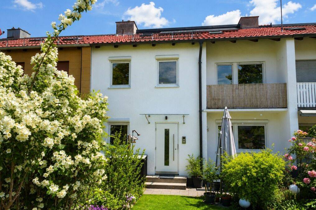 Modern saniertes Reihenhaus mit Garten – bezugsfertig in begehrter Lage am Südpark, 81379 München (Sendling Sendling-Westpark Thalk. Obersendl.-Forsten-Fürstenr.-Solln)