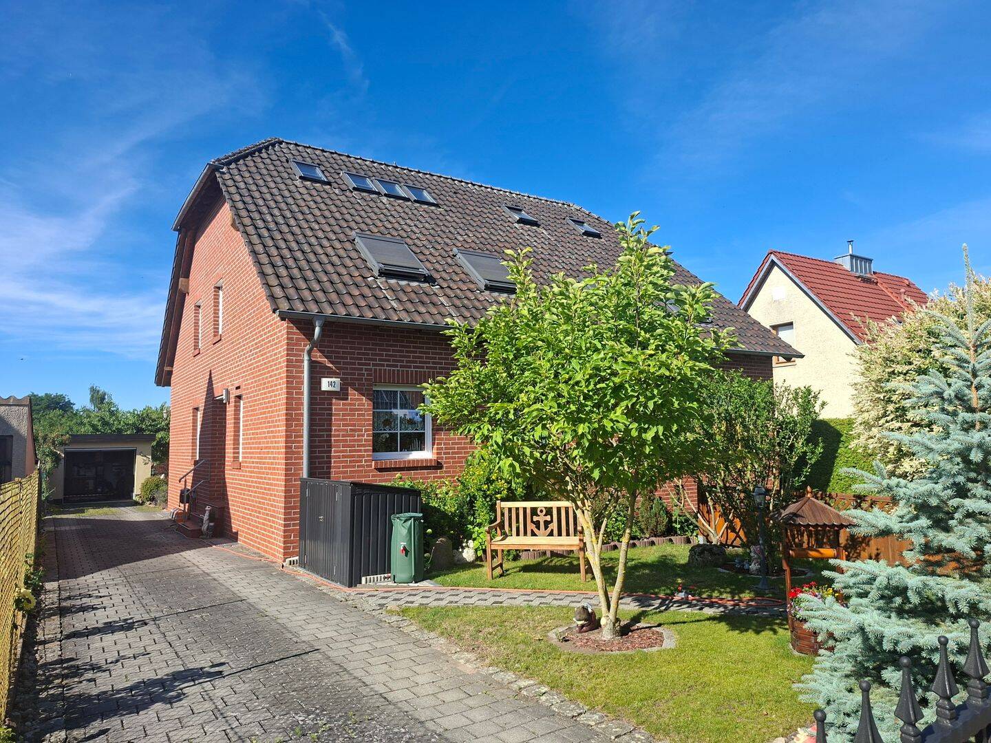 Attraktive Doppelhaushälfte mit pflegeleichtem Grundstück, 15344 Strausberg