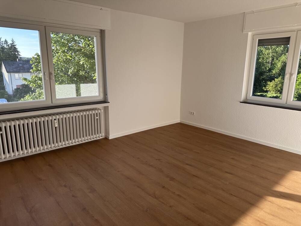 3 Zimmer-Wohnung, komplett saniert und Erstbezug mit Balkon in guter Lage von Fritzlar, 34560 Fritzlar